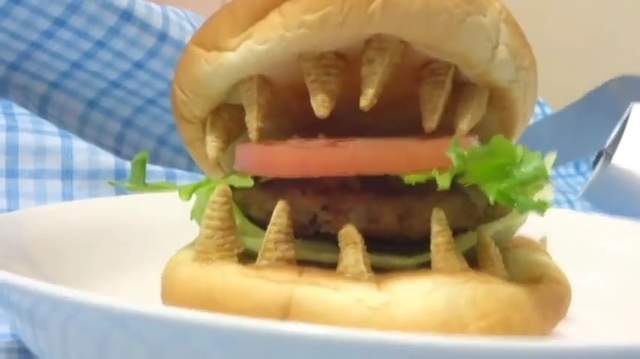 遊戲王「漢堡怪物」現實重現！仲好似幾好食！