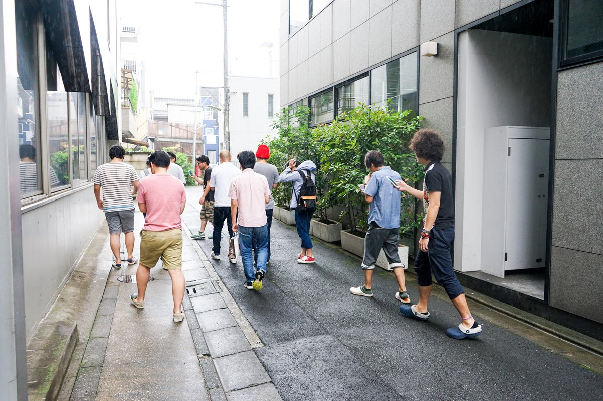 今日提早收工！日本老細同員工去玩Pokemon Go！