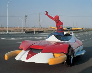 原來日本都有蜘蛛俠!? 仲要有車有戰艦同巨大機械人