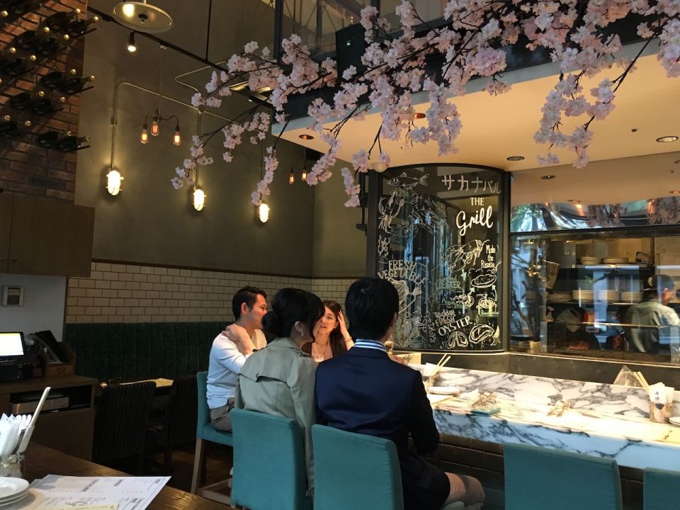 東京抵食「洋式居酒屋」，海鮮料理即叫即燒！
