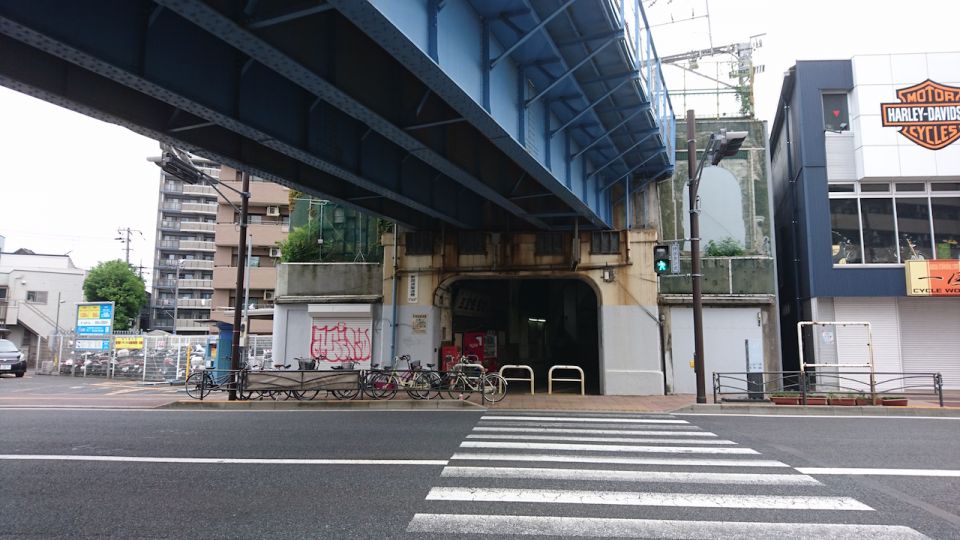 東京鶴見線「出不到的車站」