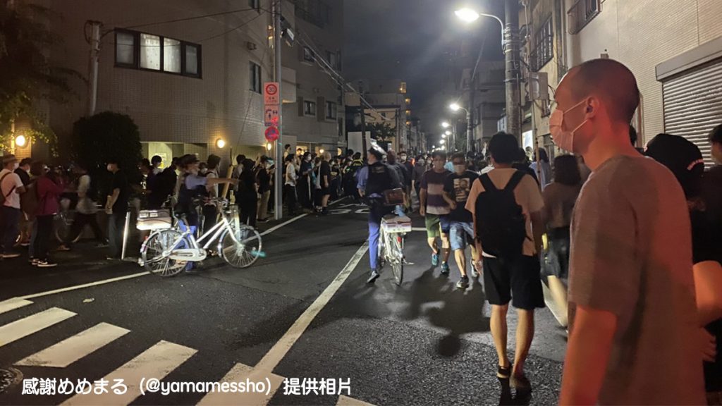 盡顯人性的奇異事件！日本東京舉行「容許盜竊的展覽」展品被搶一空 情況混亂驚動警方