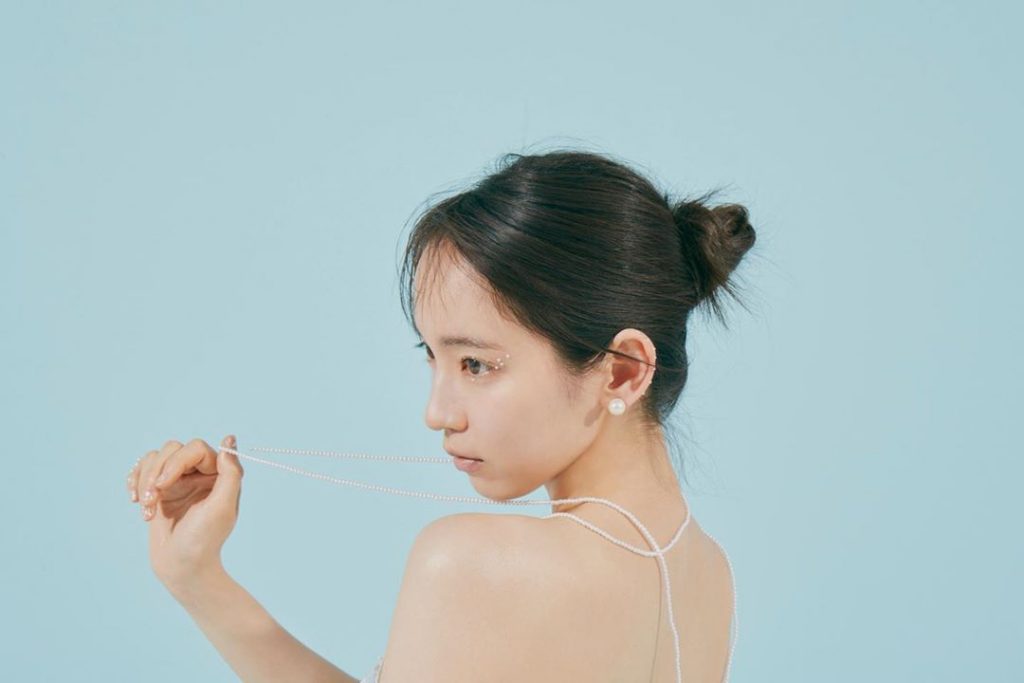 吉岡里帆推出新寫真集《里帆採取》 由《美女採集》藝術家清川麻美親自製作