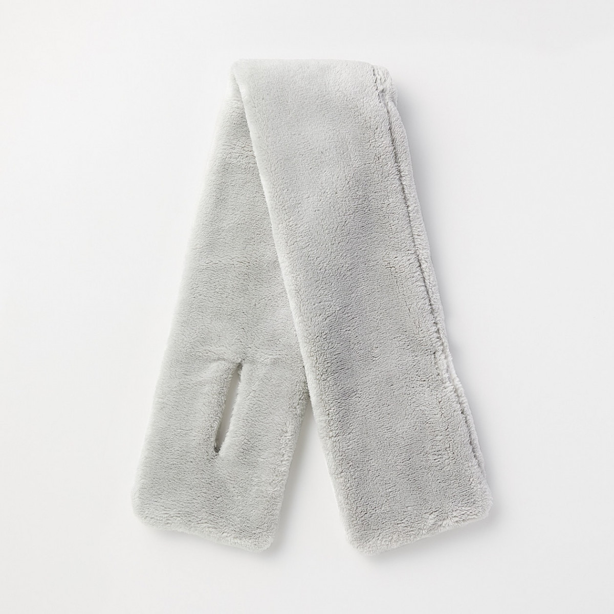網上熱傳好用無印良品頸巾：平價高性能 渡過暖呼呼的冬天