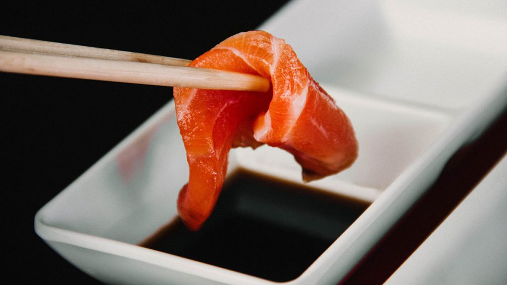 令超級市場的刺身 更好吃的方法：只需3分鐘 用日本酒和鹽就能完成？！
