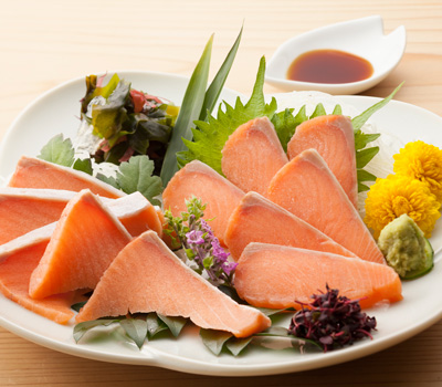 為什麼日本的高級壽司店幾乎看不到有賣「三文魚壽司」呢？