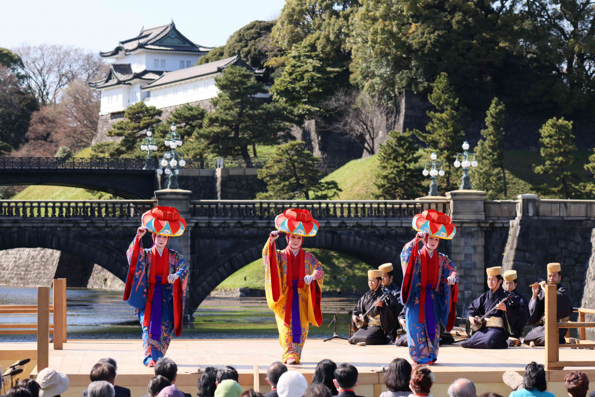 線上觀賞傳統藝能公演 歌舞中為沖繩首里城重建祈福｜日本博覽會