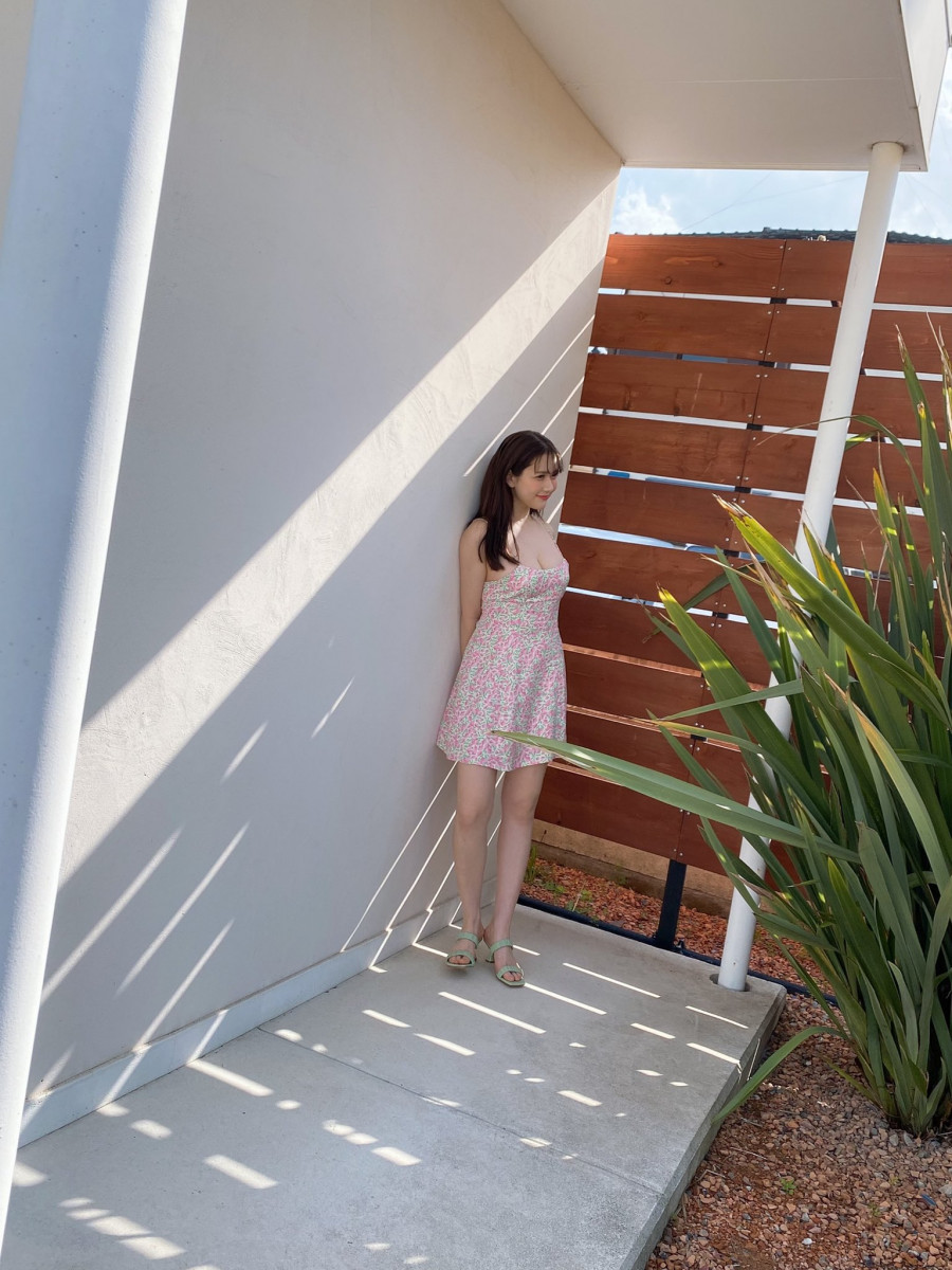 HKT48村重杏奈：混血兒美人 首次單獨拍攝 雜誌週刊Playboy寫真