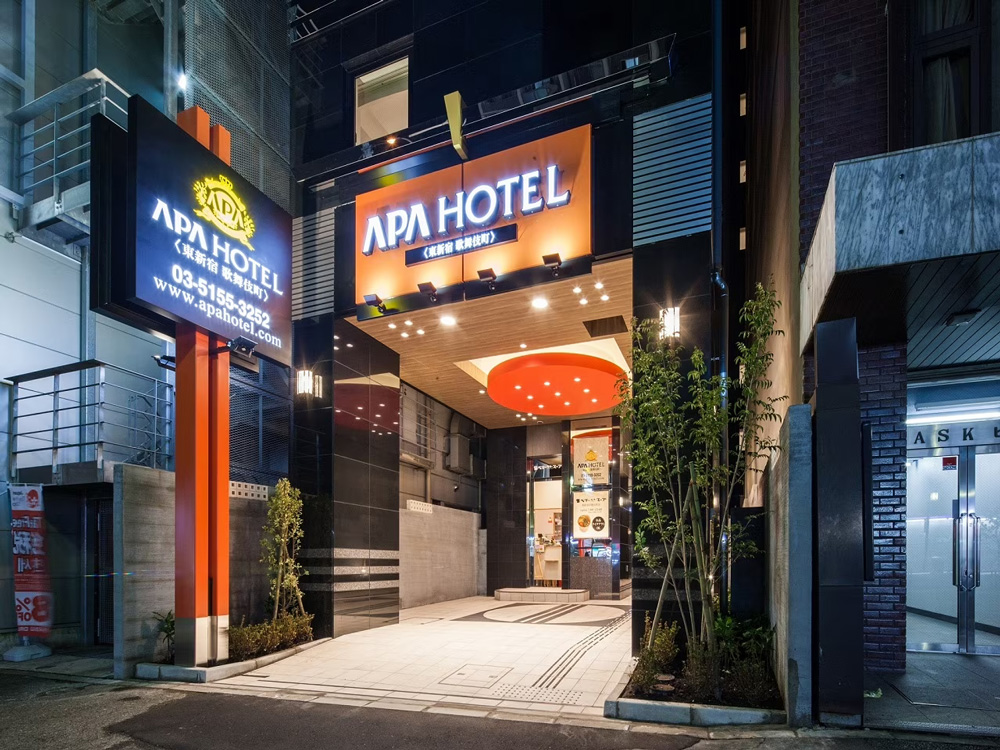 中國旅客投訴日本酒店 為什麼不可以帶非住客朋友到自己的房間：小紅書案件